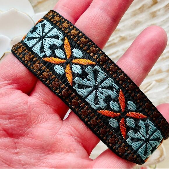 Boho Embroidered Mayan Style Adjustable Friendship Bracelet NWT - Picture 5 of 13